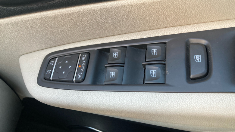 Renault Captur 1.3 TCE 130 GT Line 5dr Petrol Hatchback